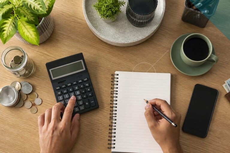Abono salarial paga UM SALÁRIO MÍNIMO. Saiba mais