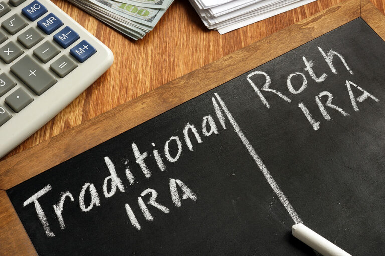 How to maximize the tax benefits of Roth IRA retirement accounts in the US