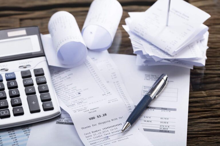 How to track and improve your debt-to-income ratio in the US