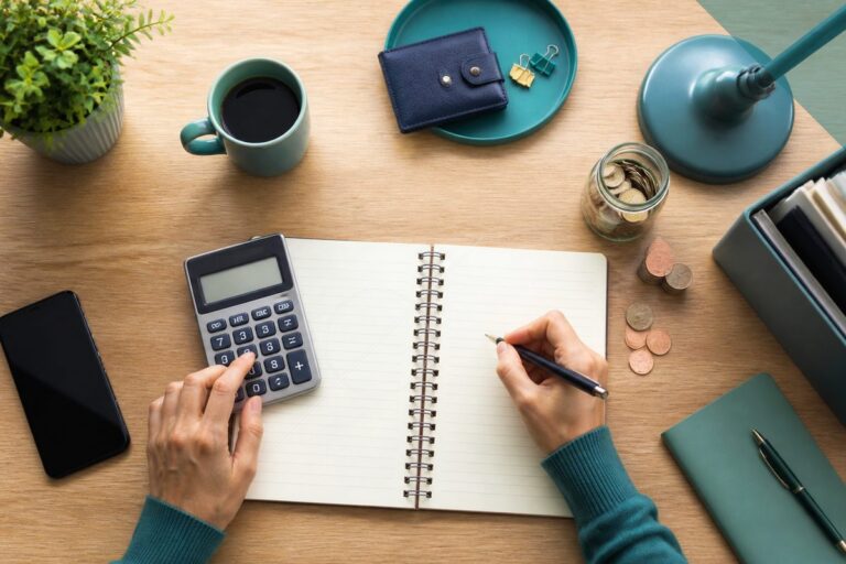 LightStream Debt Consolidation: Combine your debt into one easy-to-manage loan